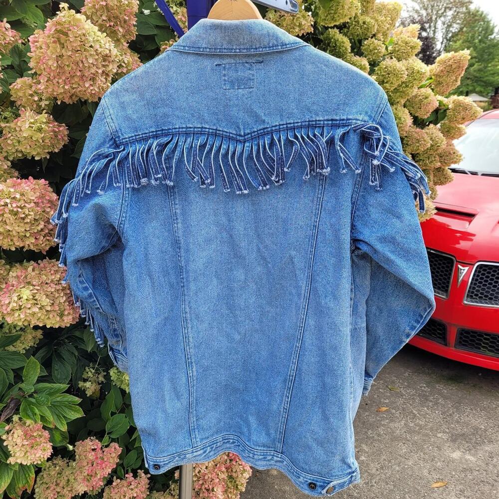 Vintage Learsi 90's Denim Jacket Fringe Yoke Arms 100% Cotton Faded size Small - Picture 2 of 15